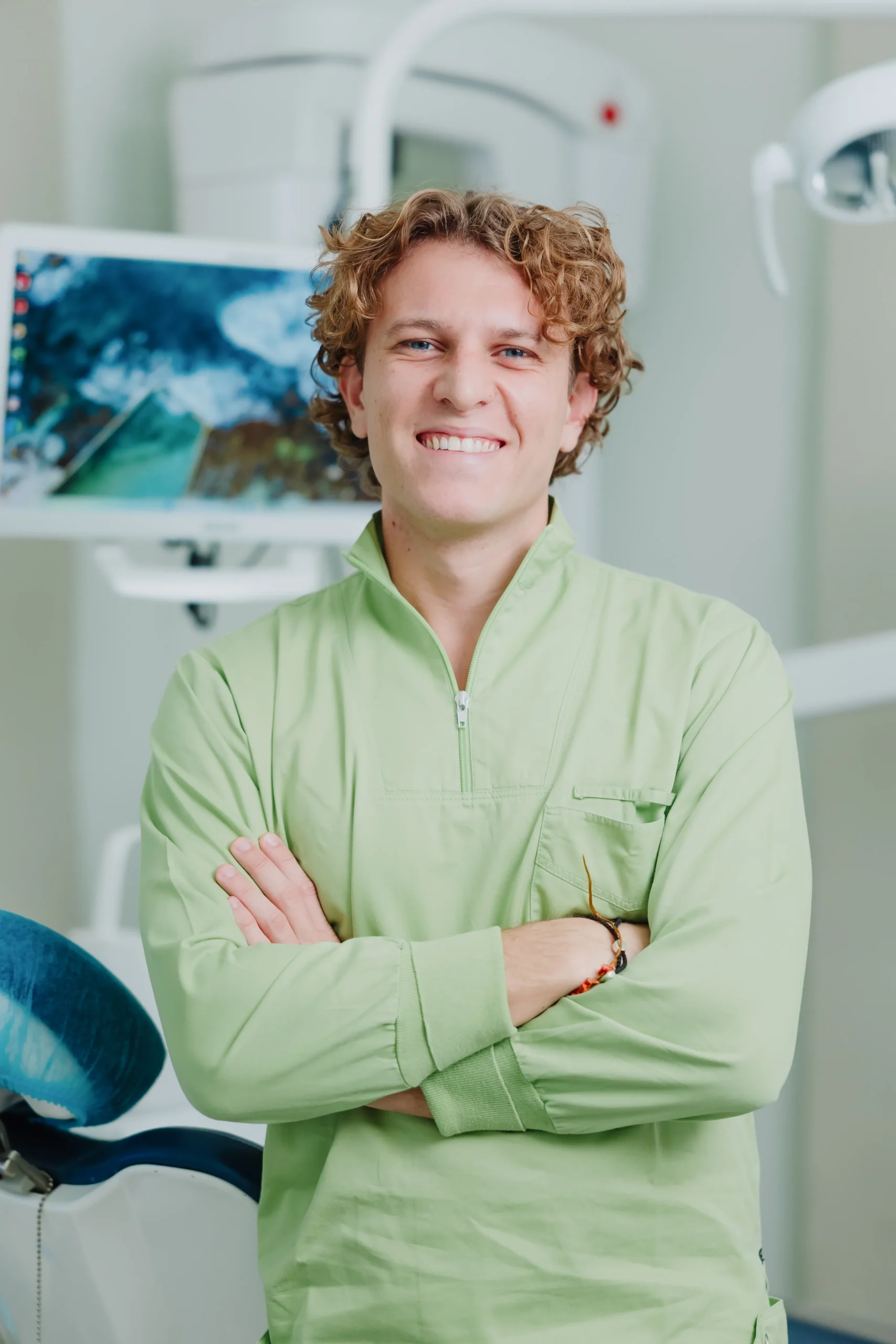 Il dottor Giovanni Vitullo, dentista nello Studio Dentistico Vitullo a Francavilla al Mare
