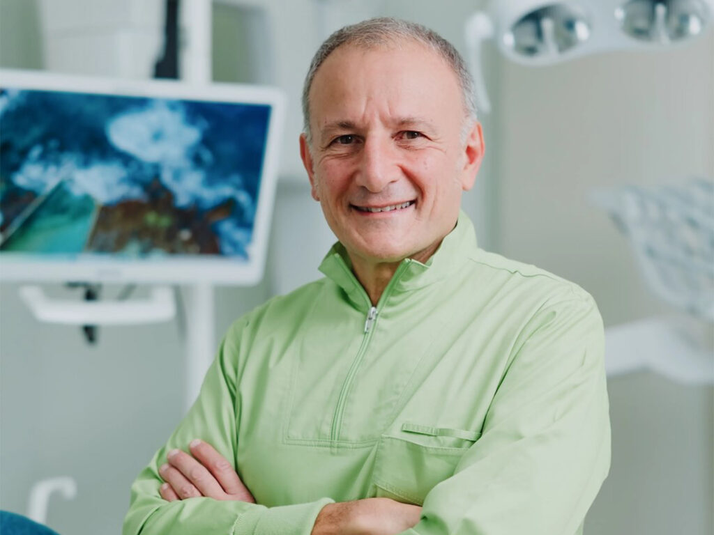 Il Dottor Antonio Vitullo, fondatore dello Studio Dentistico Vitullo di Francavilla al Mare